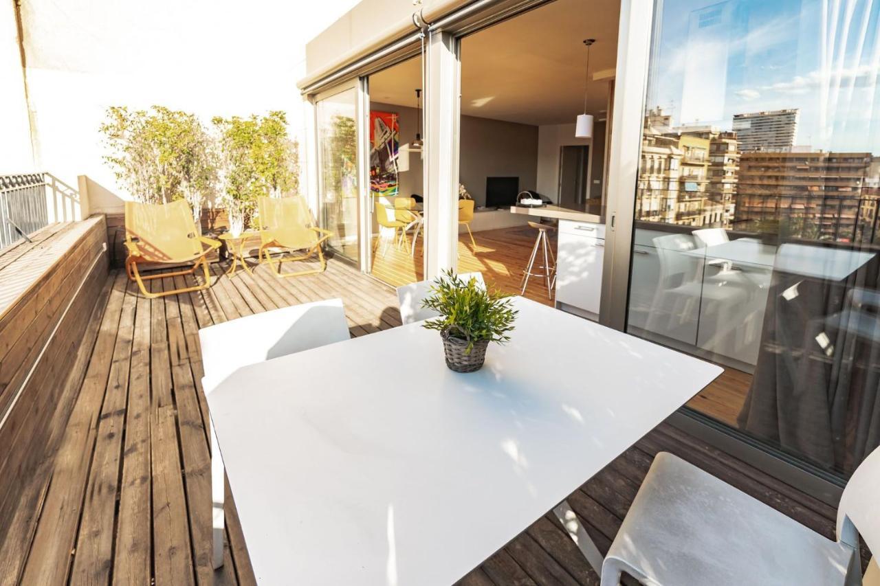 Apartamentos Alfonso X อาลิกันเต ภายนอก รูปภาพ