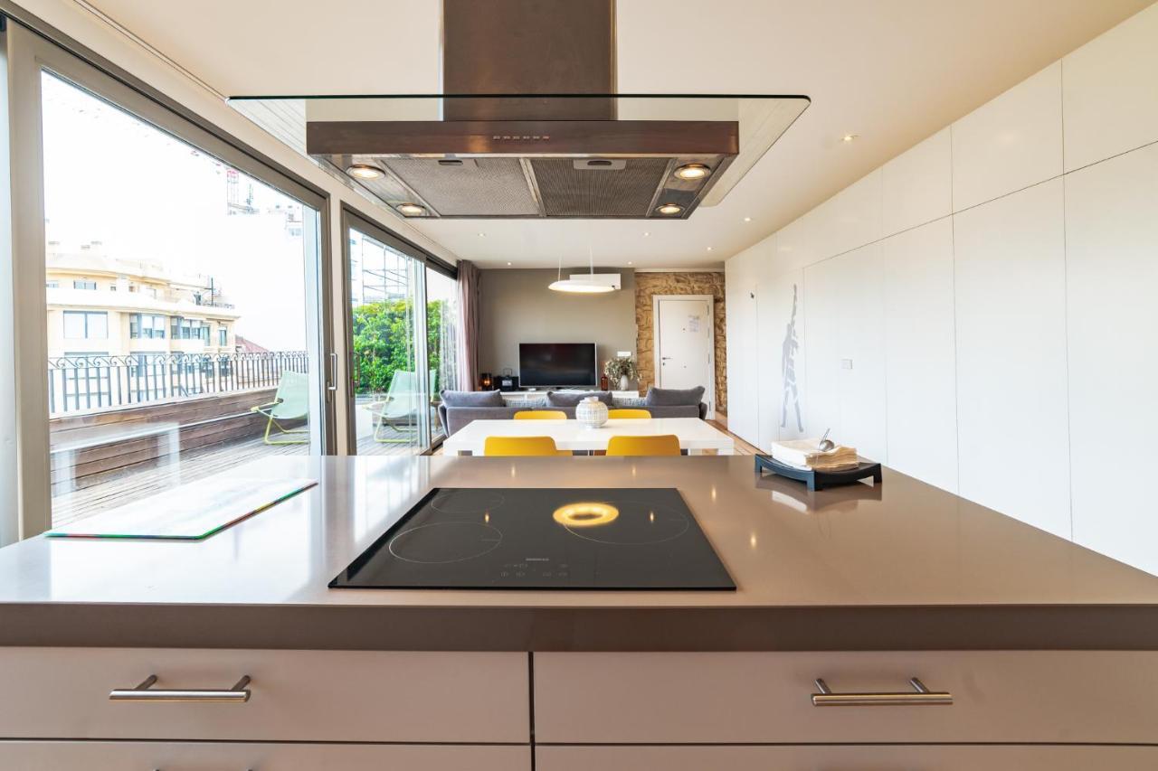 Apartamentos Alfonso X อาลิกันเต ภายนอก รูปภาพ