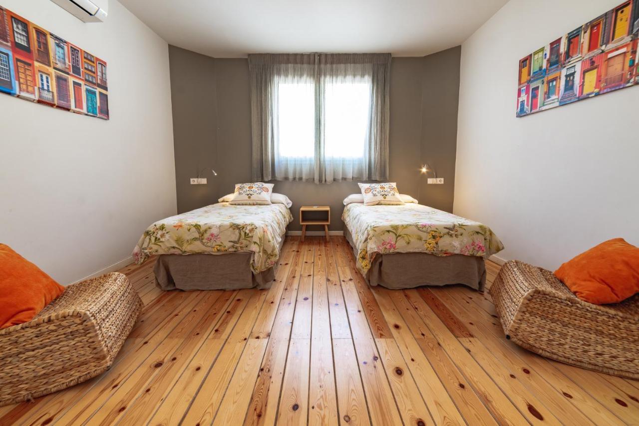 Apartamentos Alfonso X อาลิกันเต ภายนอก รูปภาพ