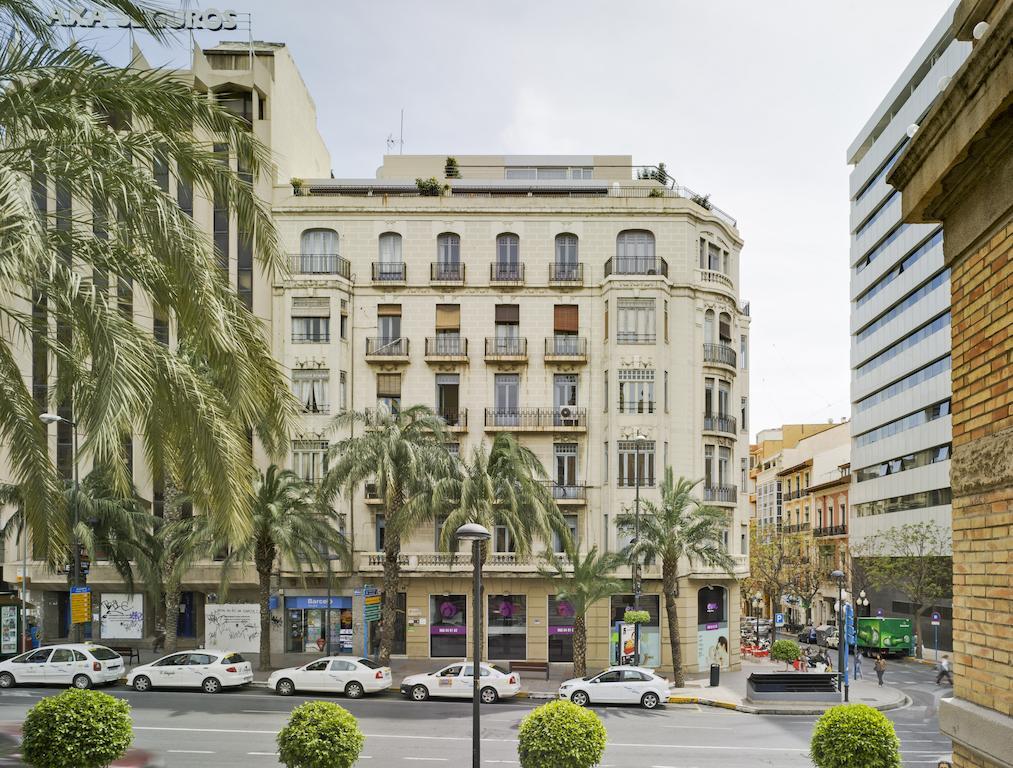 Apartamentos Alfonso X อาลิกันเต ภายนอก รูปภาพ
